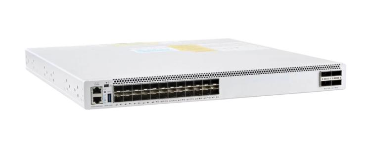 Cisco Catalyst C9500-24Y4C-E - Imagen de un switch de alto rendimiento con 24 puertos 25G y 4 puertos 100G ascendentes.